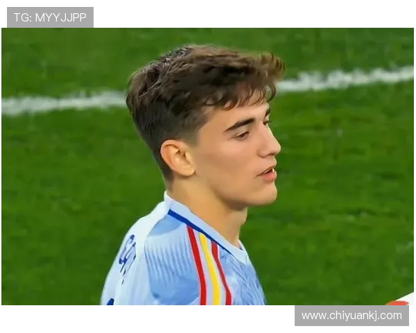 加维家庭生活曝光：小球员的日常与梦想交织，展现成长中的温暖故事