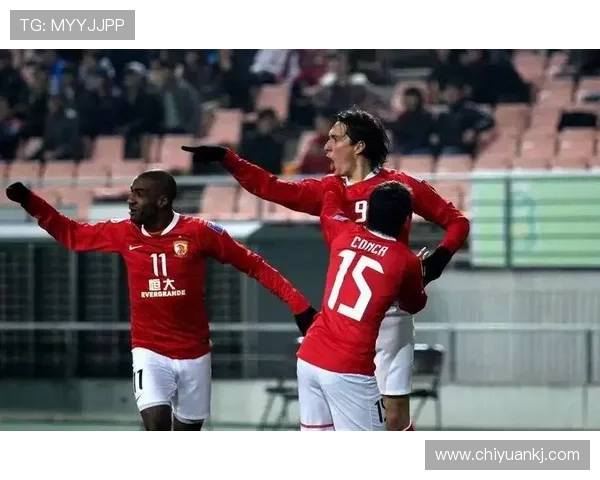 广州队恒大王朝时期辉煌战绩与当前发展走势分析