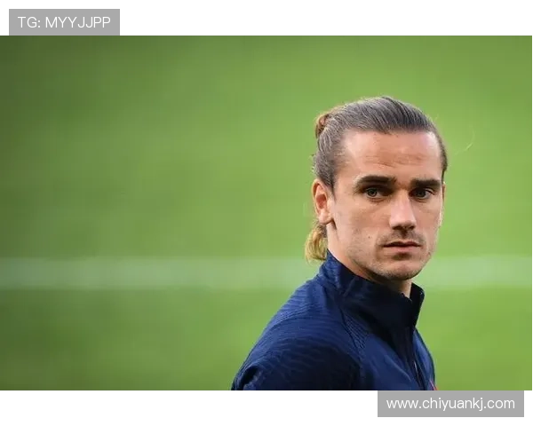 格列兹曼前场枢纽作用对球队结构的影响分析 格列兹曼前场枢纽作用对球队结构的影响分析